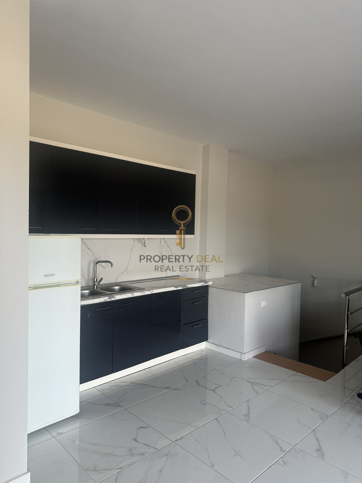 property-img